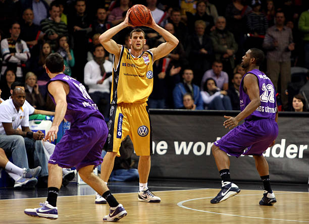 在赛后接受 在赛后接受