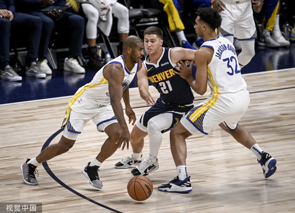 盲目地效仿 盲目地效仿